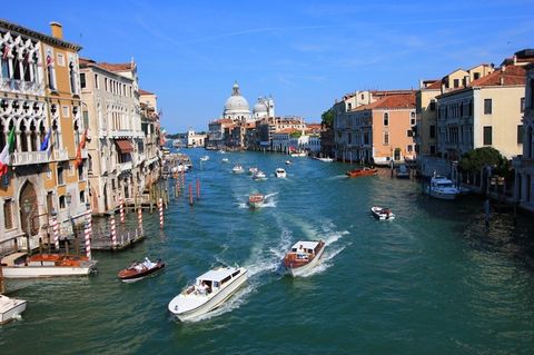 <法瑞意德9晚11日游>全含，ITALO火车，少女峰，米兰观光，塞纳河